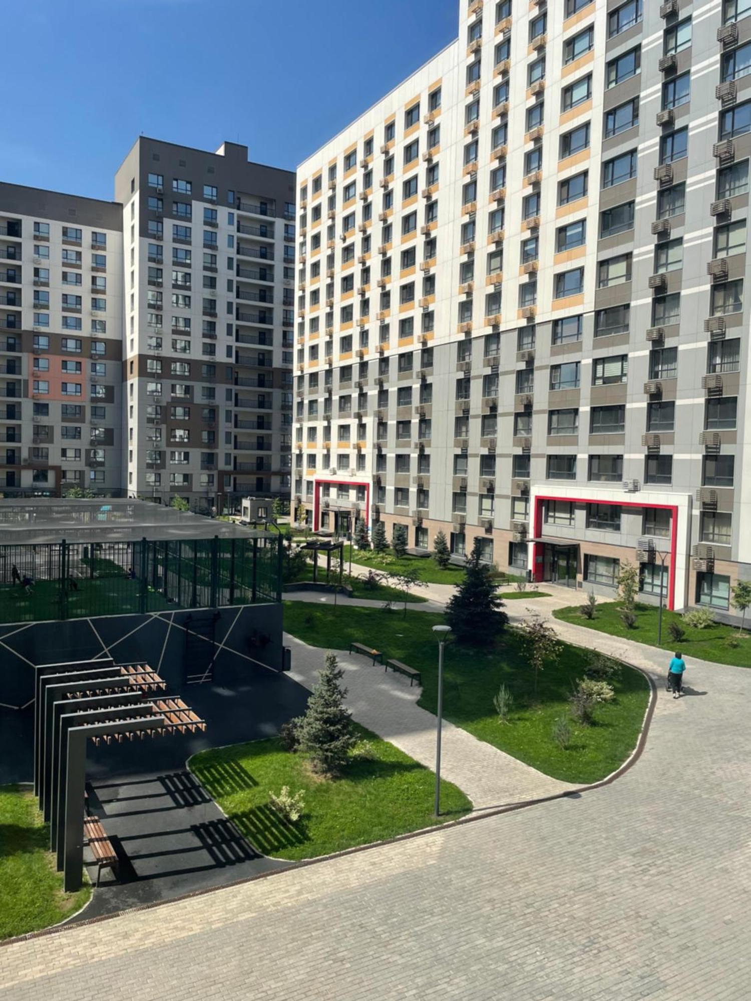 Apartment 3 Bedroom With 2 Restroom In The Ala Park Business Class