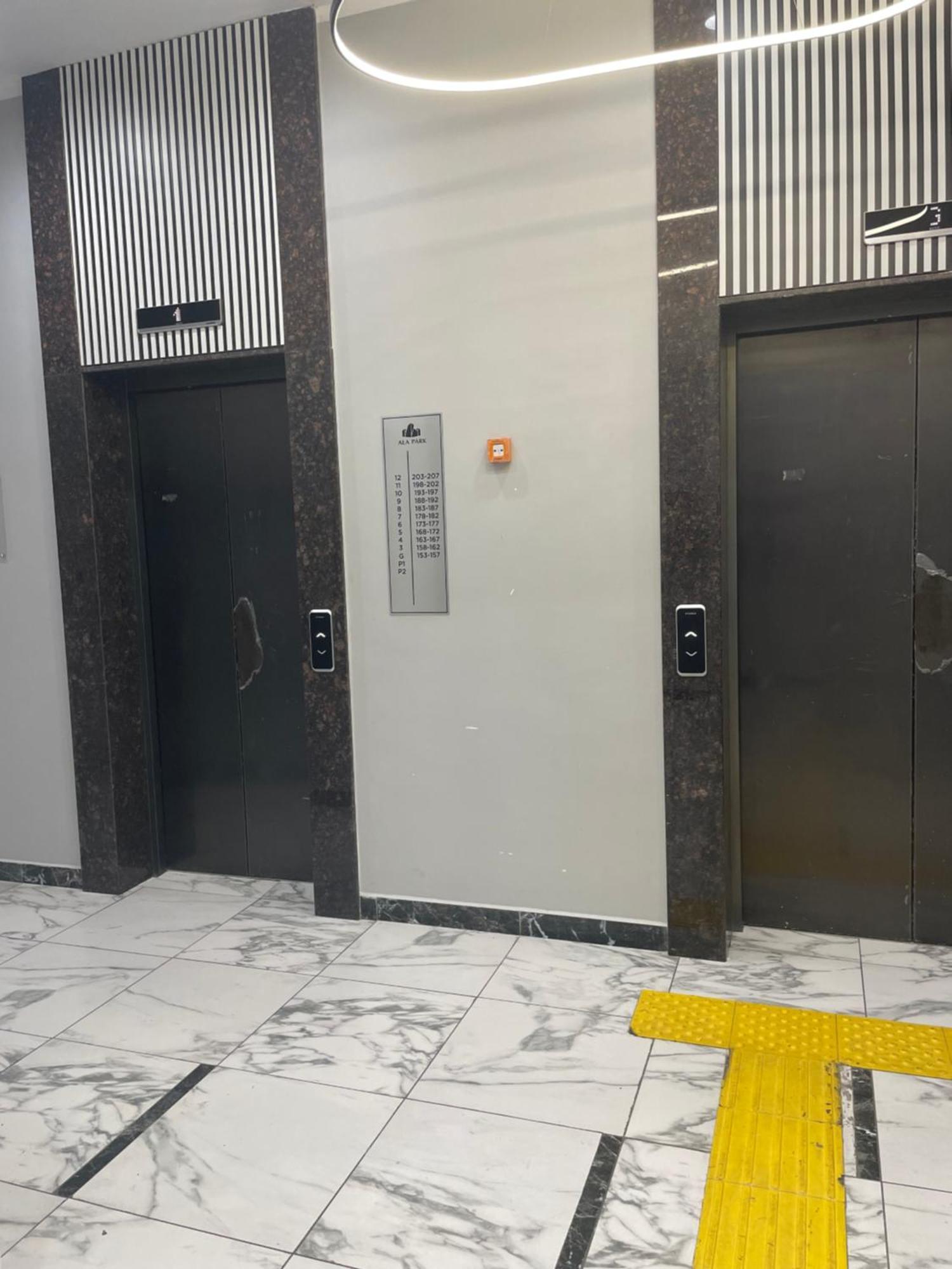 Apartment 3 Bedroom With 2 Restroom In The Ala Park Business Class Almaty