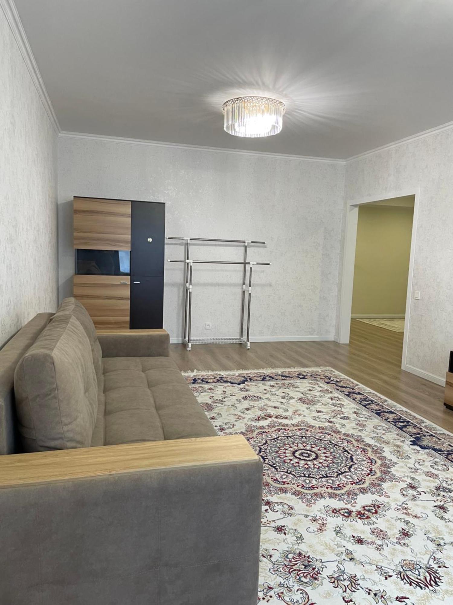 Apartment 3 Bedroom With 2 Restroom In The Ala Park Business Class