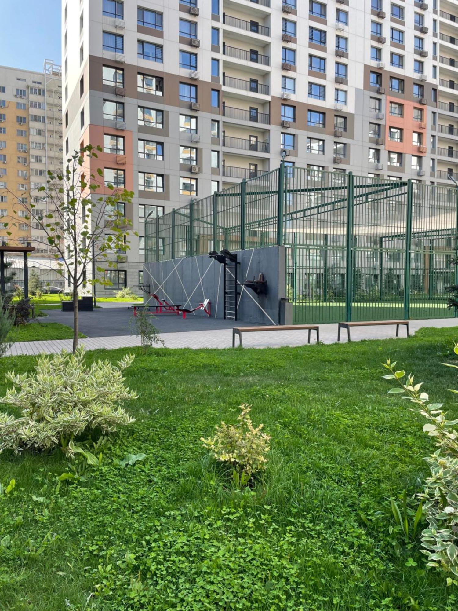 3 Bedroom With 2 Restroom In The Ala Park Business Class Apartment *