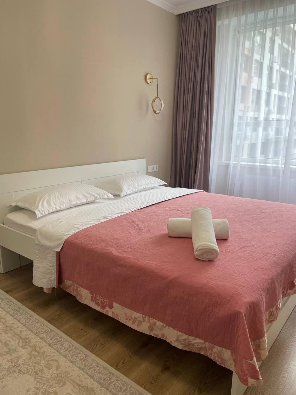 3 Bedroom With 2 Restroom In The Ala Park Business Class